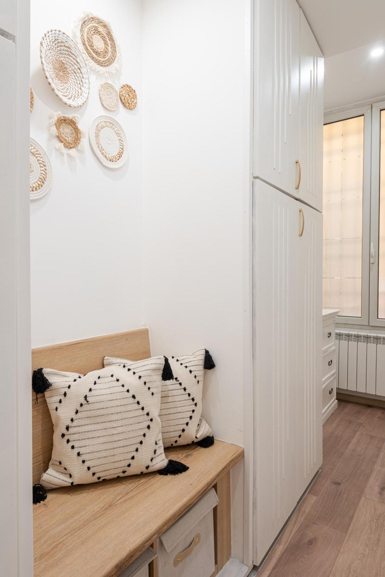Zen Island Downtown Florence, New For 6 *
